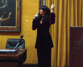 Presentazione volume "Mia Divina Eleonora" (Ianieriedizioni - Pescara), introdotta da Liliana Biondi con commento critico di Flavia Stara, e recital/concerto di Daniela Musini.